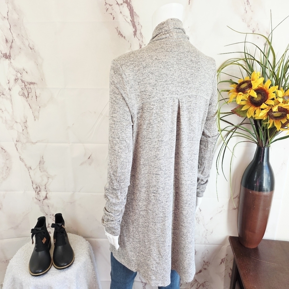 Anthropologie Soft Knit Gray Open Front Women's Sweater - Picture 5 of 7